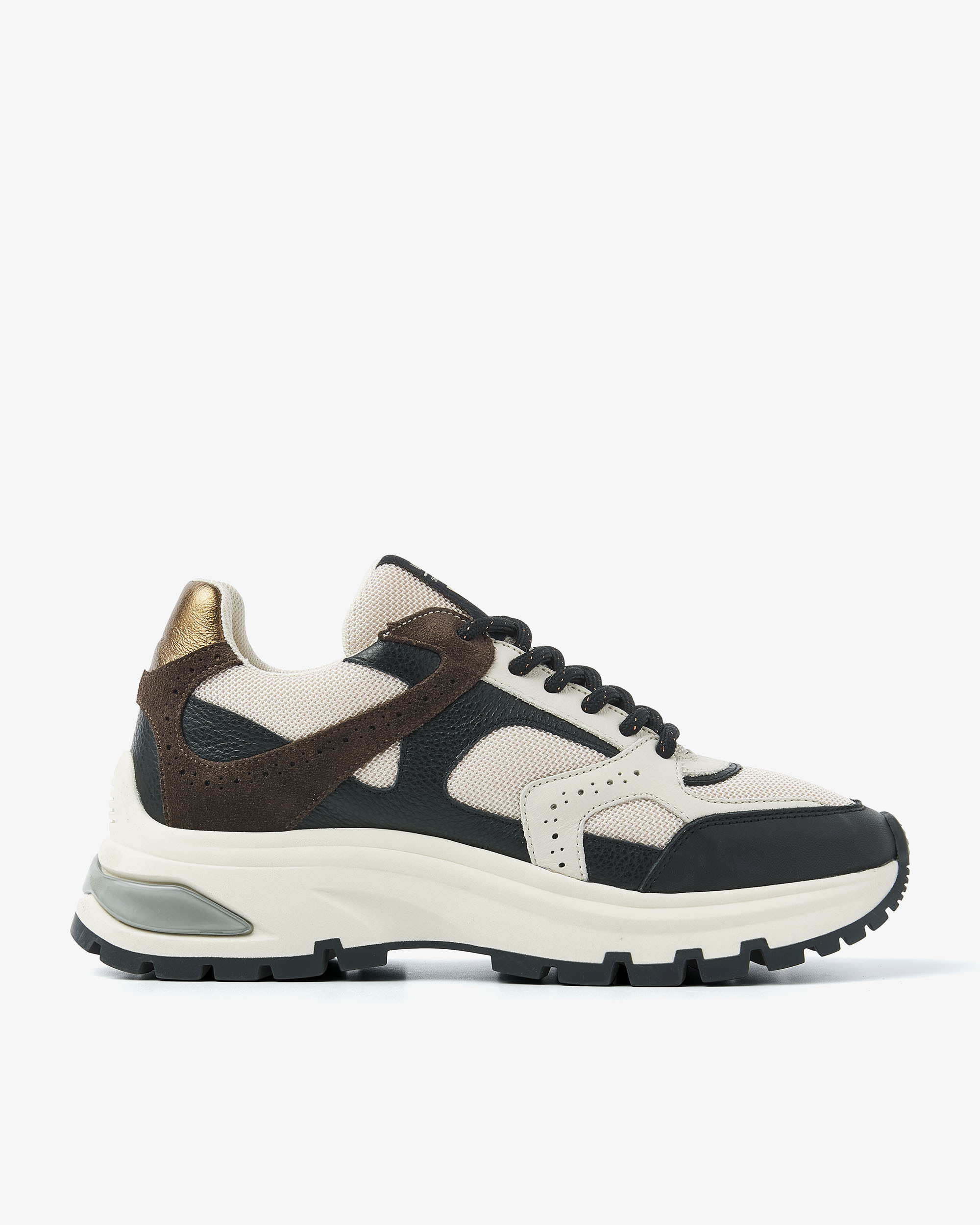 VIA-VAI-WO_AW2526_900_62319-01-900