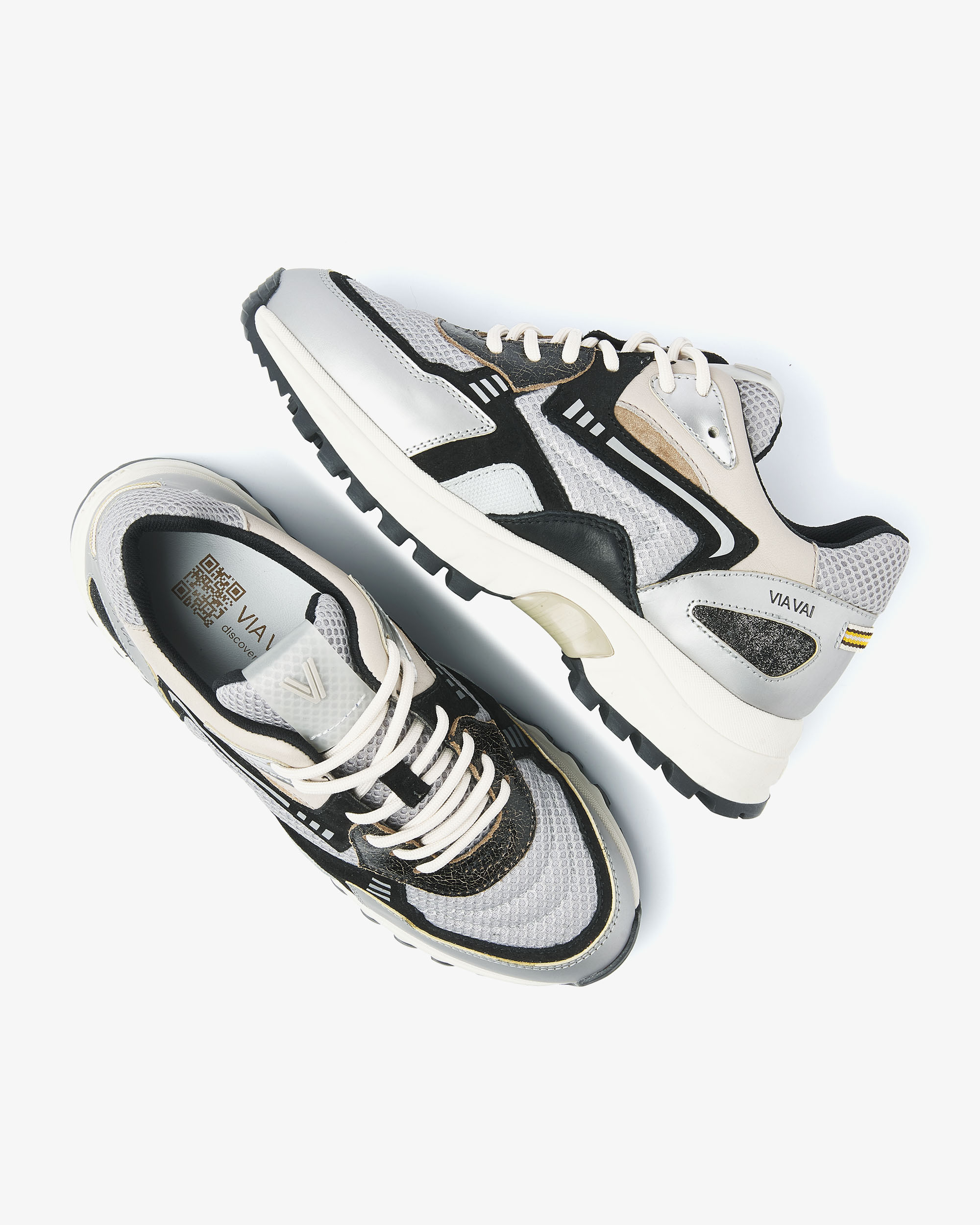 VIA-VAI-WO_AW2526_224_62222-04-224_4