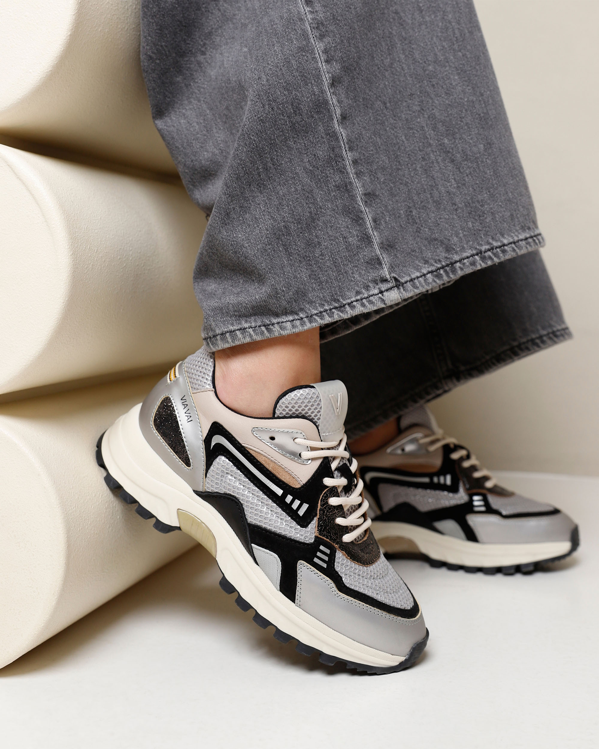 VIA-VAI-WO_AW2526_224_62222-04-224_6