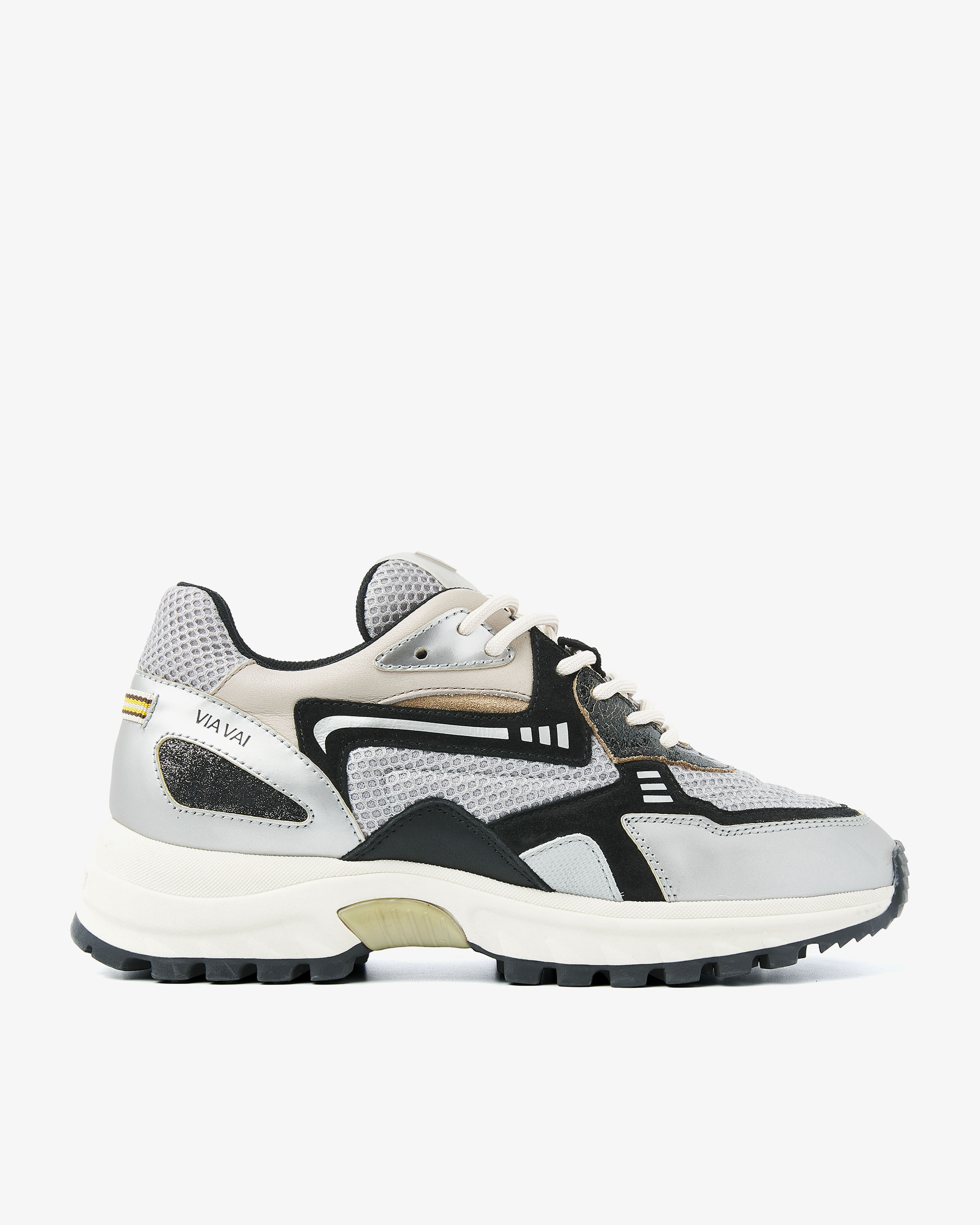 VIA-VAI-WO_AW2526_224_62222-04-224