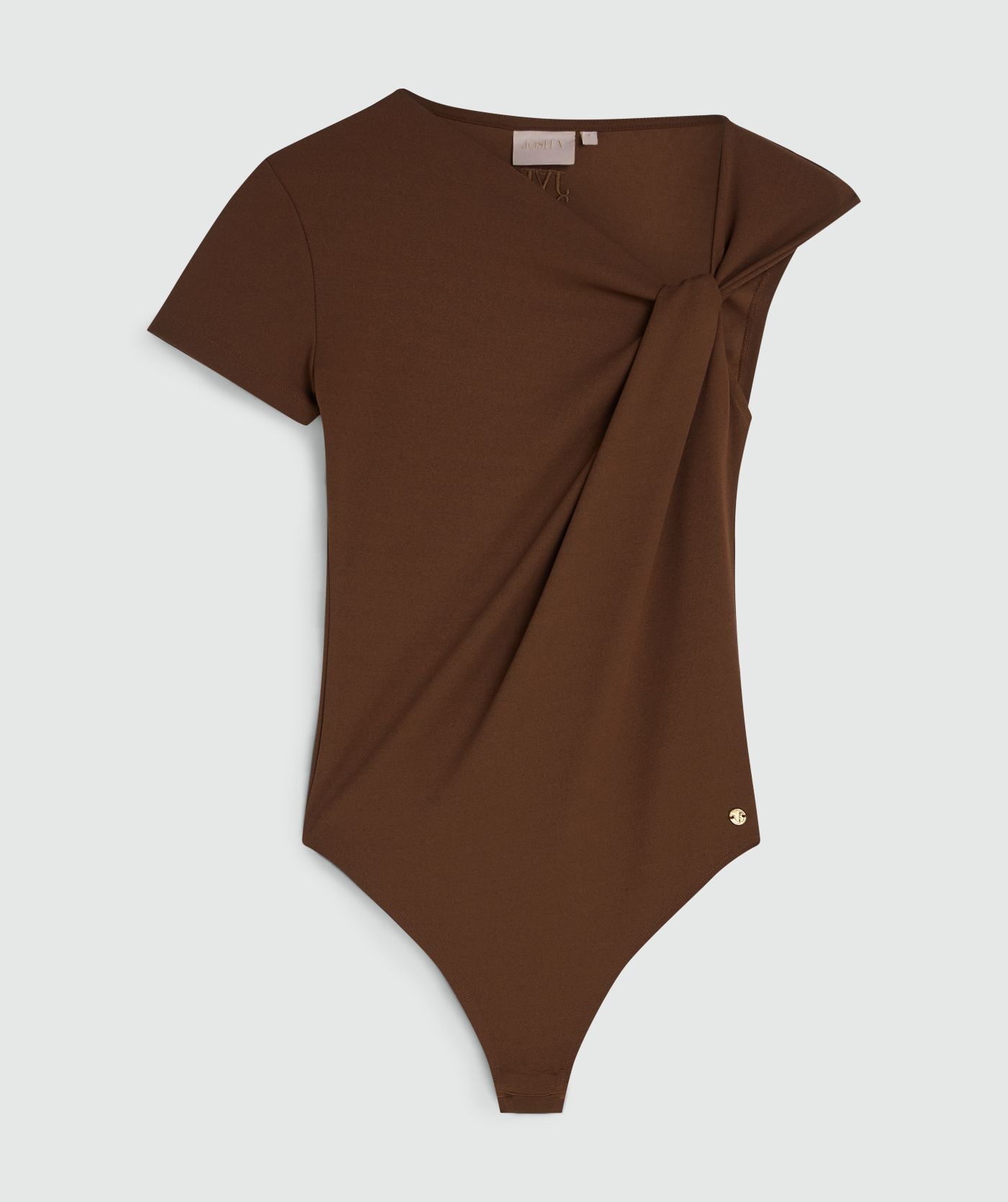 levina_dark-brown_jv-2508-1107-584_fall-25-drop-2_still_201_1